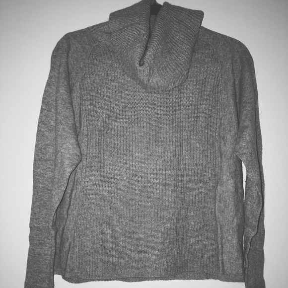 GREY KNIT TURTLENECK SWEATER - Picture 2 of 7